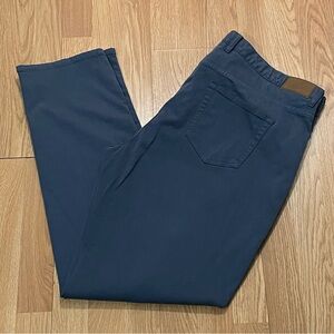 Peter Millar Men’s 42 (42x33) Straight Fit Flat Front Chino Pants Blue Preppy